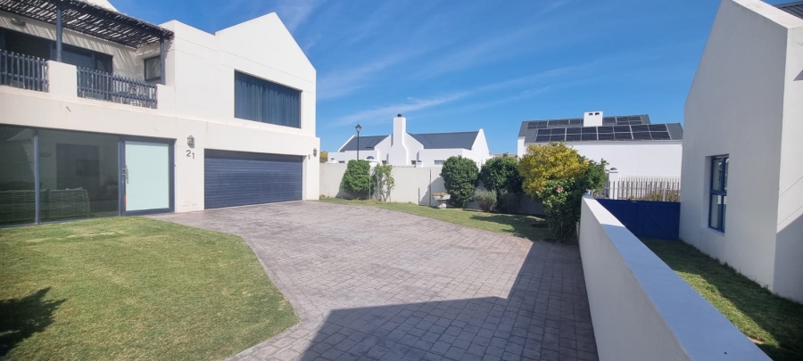 4 Bedroom Property for Sale in Blue Lagoon Western Cape